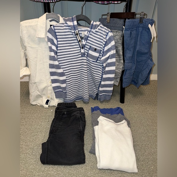 Size 6/7 name brand capsule wardrobe - Picture 2 of 3